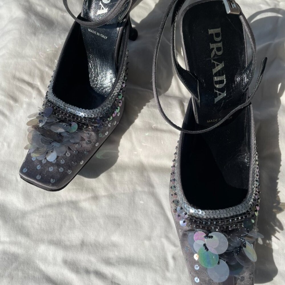 Vintage 1999 Sequin Prada Slingbacks (size EU 37 / US 7) - Picture 8 of 16